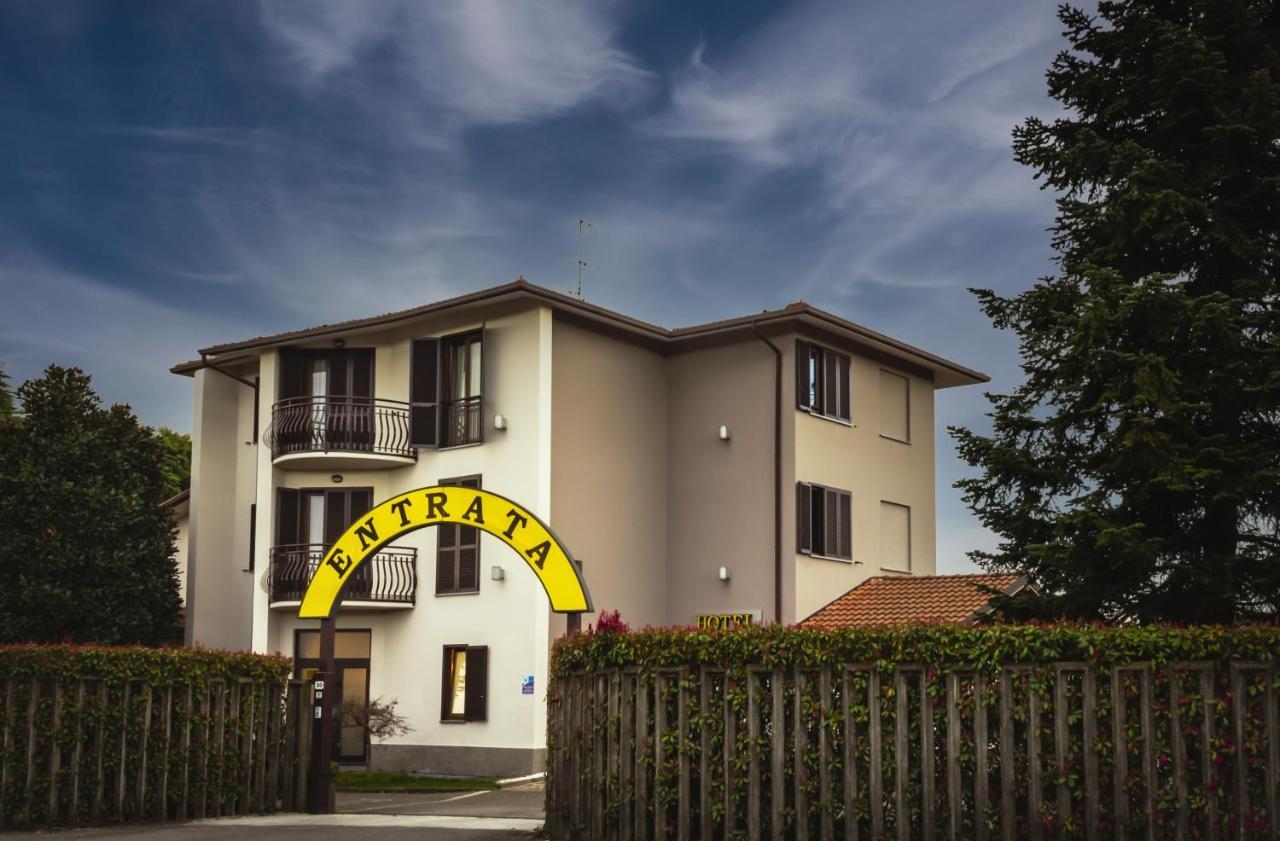 Hotel Sirio - Sure Hotel Collection By Best Western Medolago Exterior photo