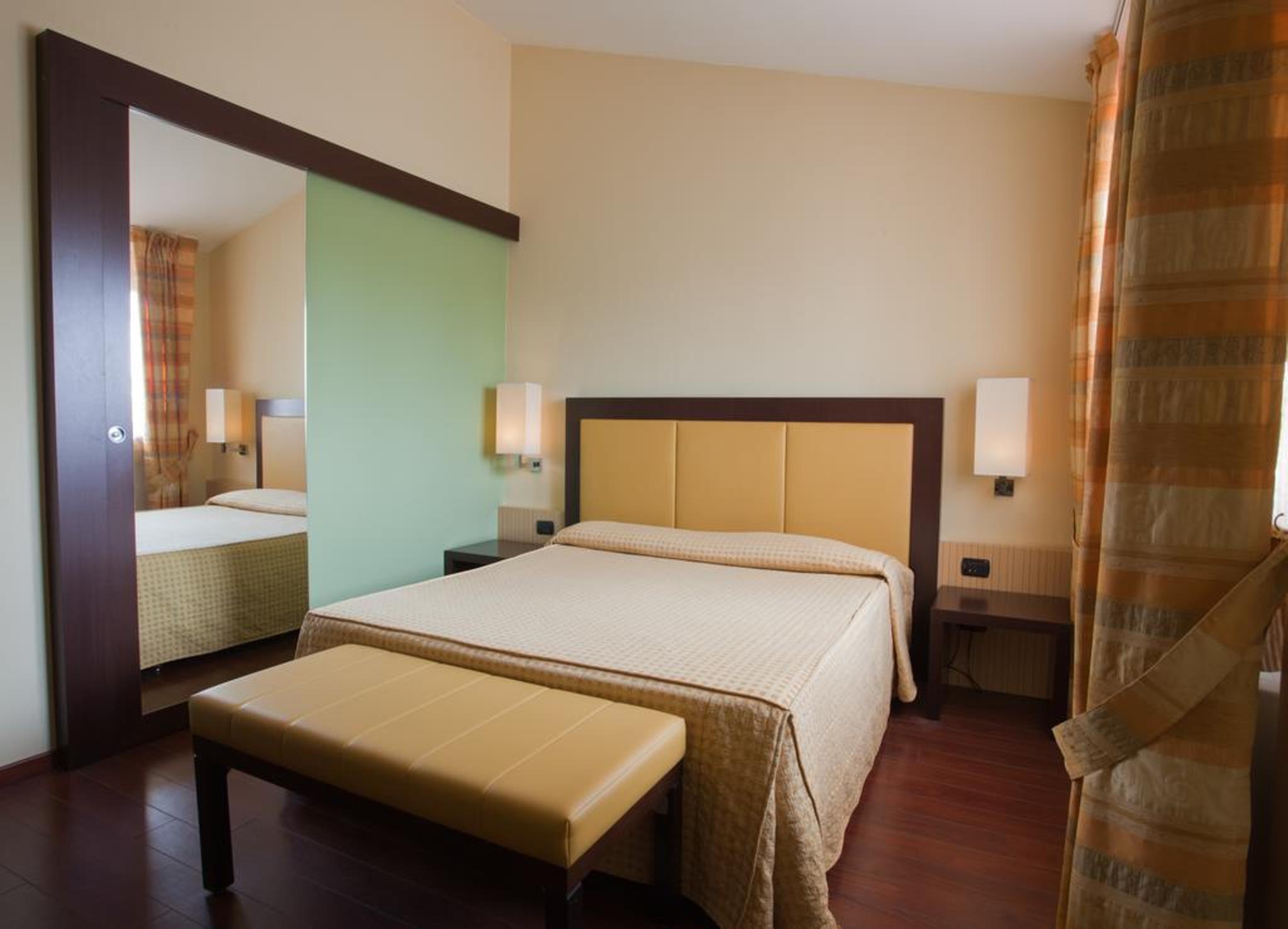 Hotel Sirio - Sure Hotel Collection By Best Western Medolago Exterior photo